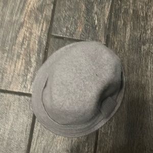 Gray will blend fedora